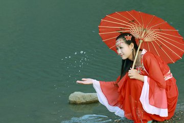 床上的诱情私语高清完整版